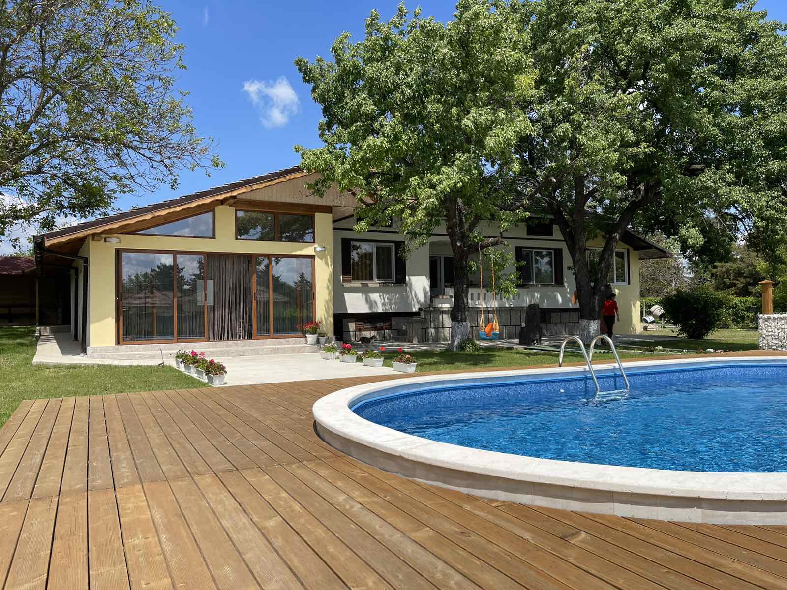 Sreburski Rai Guest House with pool – panoramic view